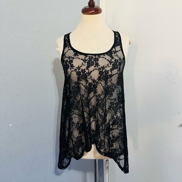 Express Women Black Charcoal Lace Relaxed Fit Top Size XS - Picture 1 of 9